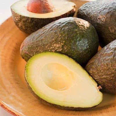 Creamy avocado pops