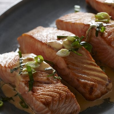 Coconut-basil barbecued salmon