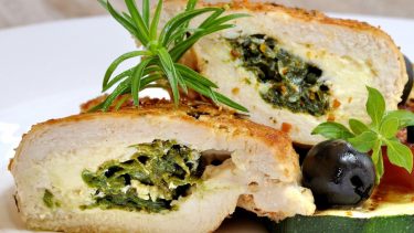 chicken fillet stuffed with spinach and gorgonzola