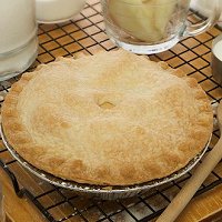 Apple-cranberry pie