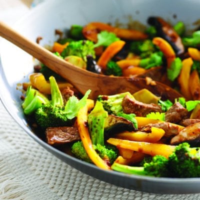 Stir-fried ginger beef with broccoli