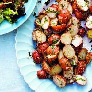 Red potatoes not only add a vibrant pop of colour to this classic side dish, they also hold their shape better than other potato varieties so leftovers will be equally fantastic.