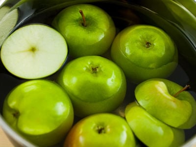 Canadian scientists engineer apple that won't go brown when sliced