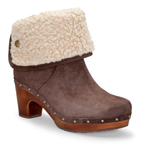 We love this: Cozy winter clogs - Chatelaine