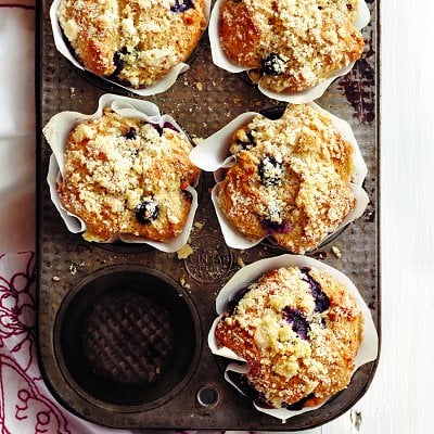 Streusel-crunch blueberry muffins