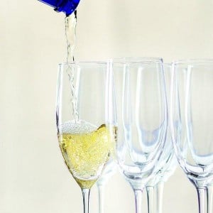 Lemon-thyme wine spritzer
