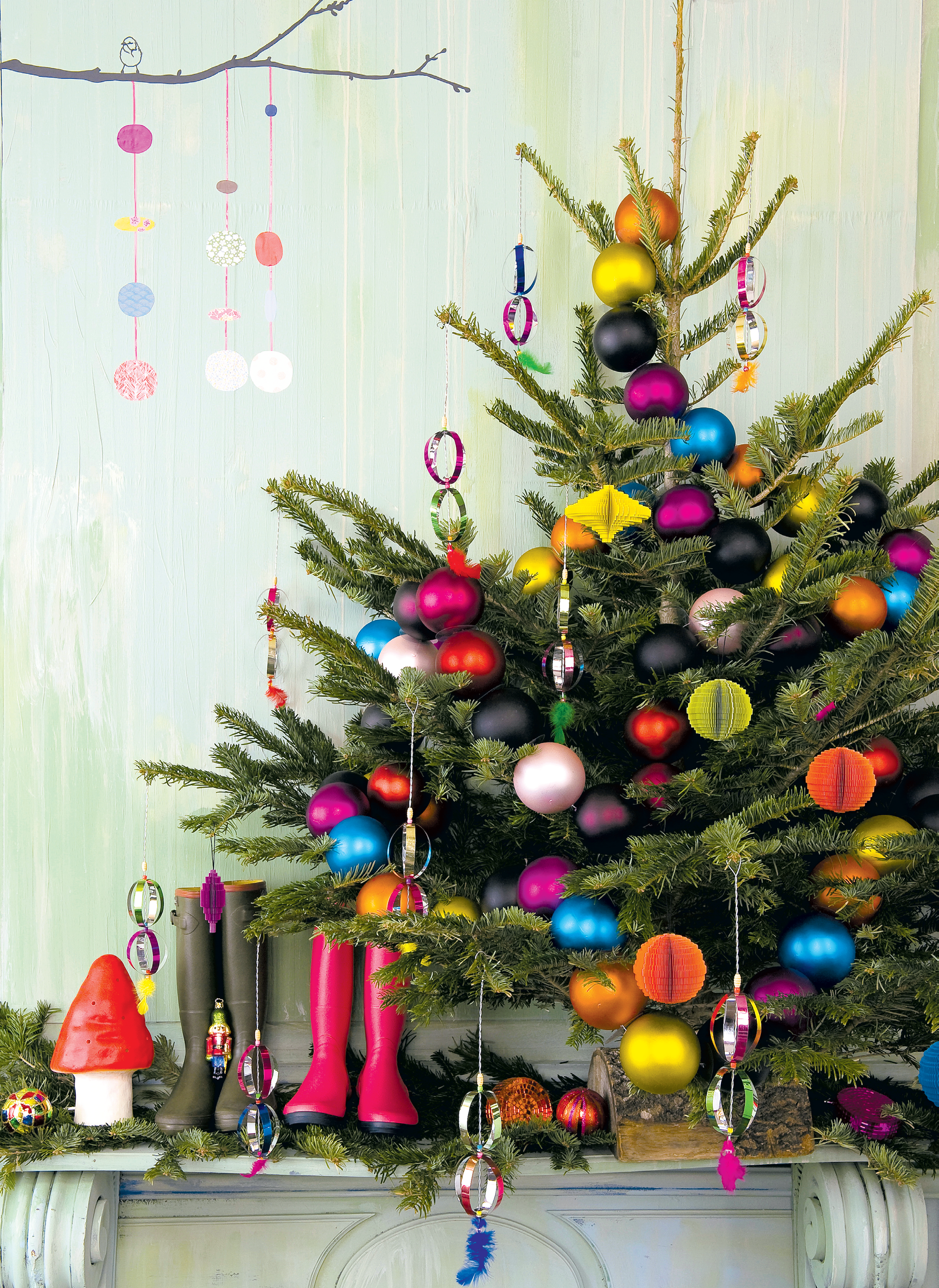 tiny tree, christmas, decorating, organizing, crafts