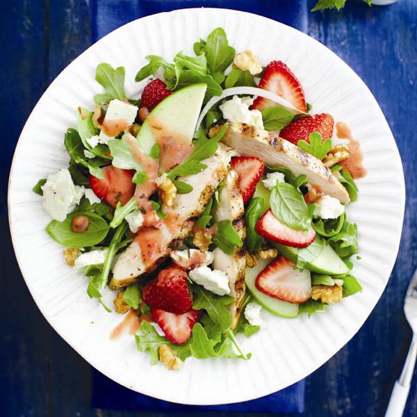 Grilled chicken and strawberry salad