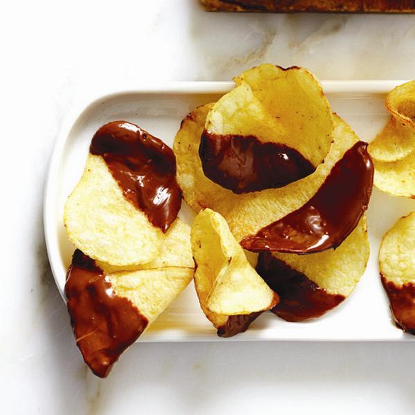 Chocolate-coated kettle chips