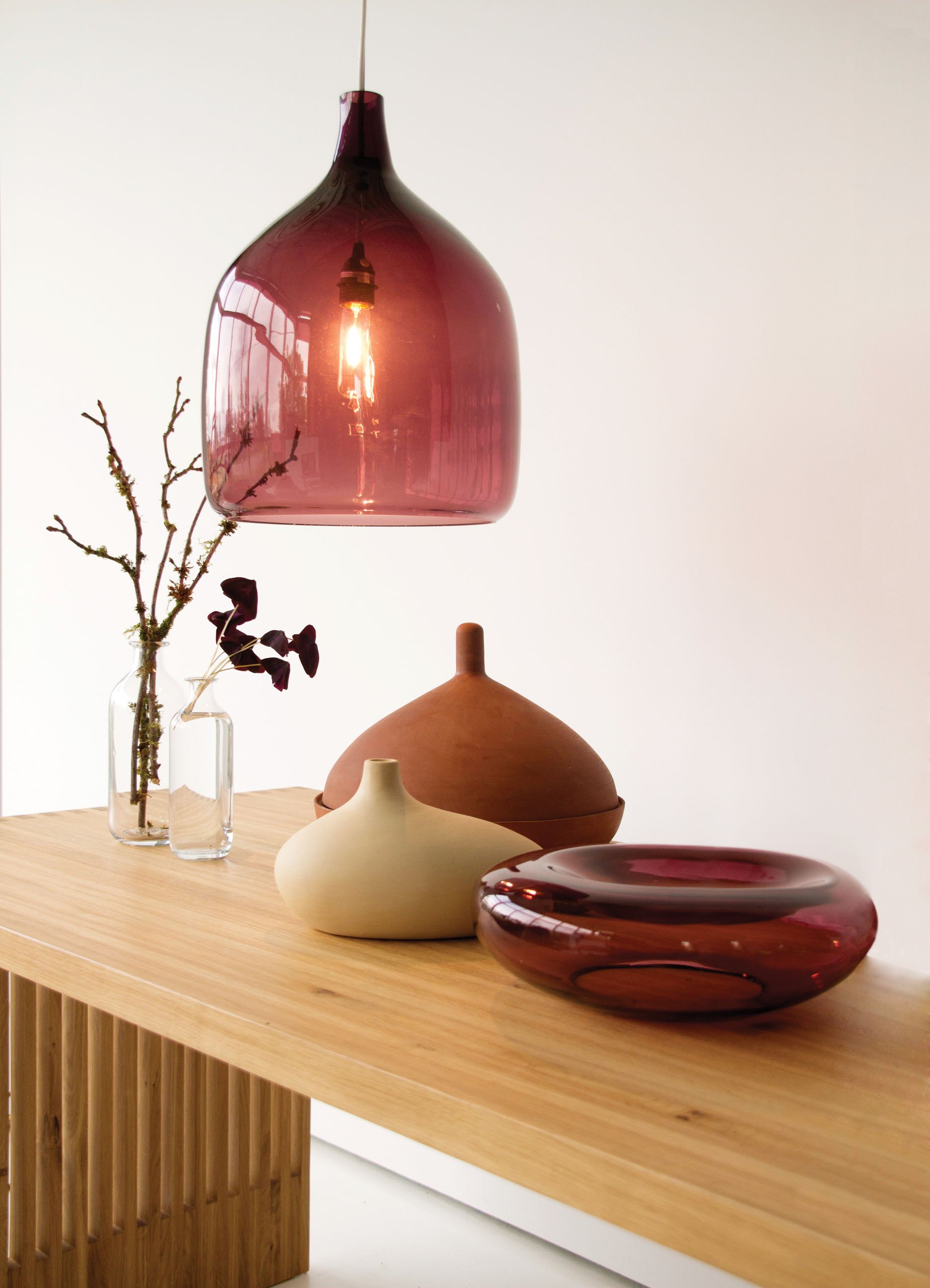 Table, beet lamp, vases, warm browns, autumn colours