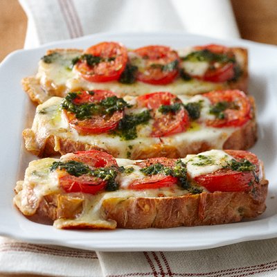 Caprese_pizza_toast