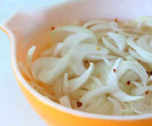 Vidalia-onions-in-a-bowl