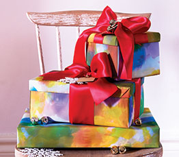 Glam gift wrapping idea by stylist Sabrina Linn
