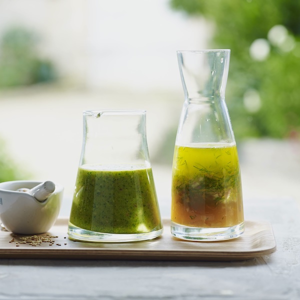 Coriander and toasted sesame salad dressing