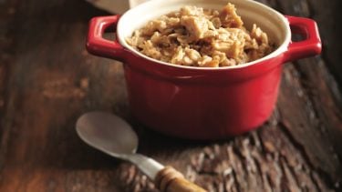 Oatmeal recipe: Red bowl of apple cinnamon instant oatmeal