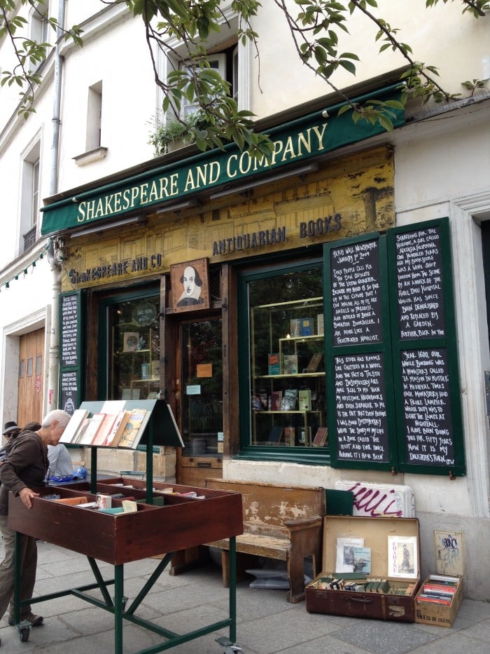 Shakespeare and company Paris store