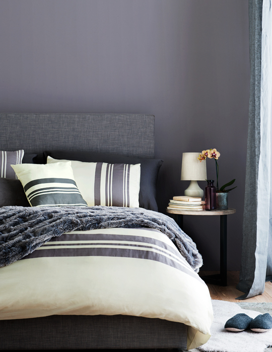 chatelaine-bedding-bedroom-striped-duvet-sheets-linens