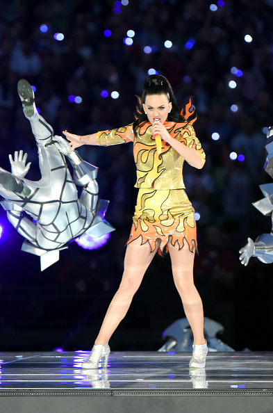 Today's pairing: Katy Perry's flame dress + spiced nuts