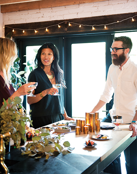 9 mistakes youre making as a dinner party guest