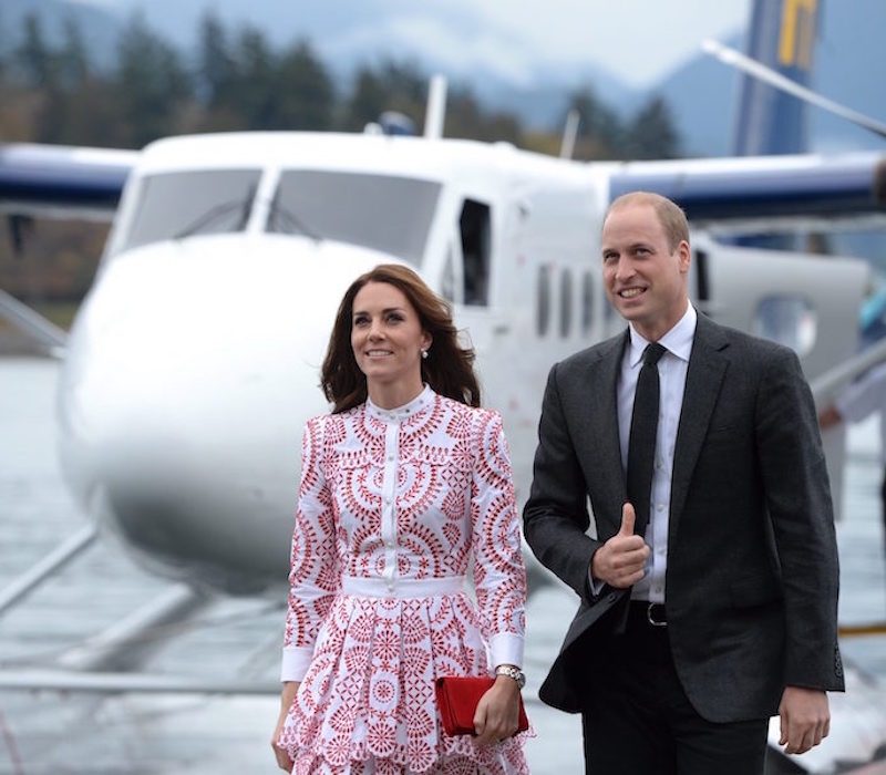 William and Kate arrive on a float plane in Vancouver, B.C., Sunday, Sept. 25, 2016. THE CANADIAN PRESS/Jonathan Hayward