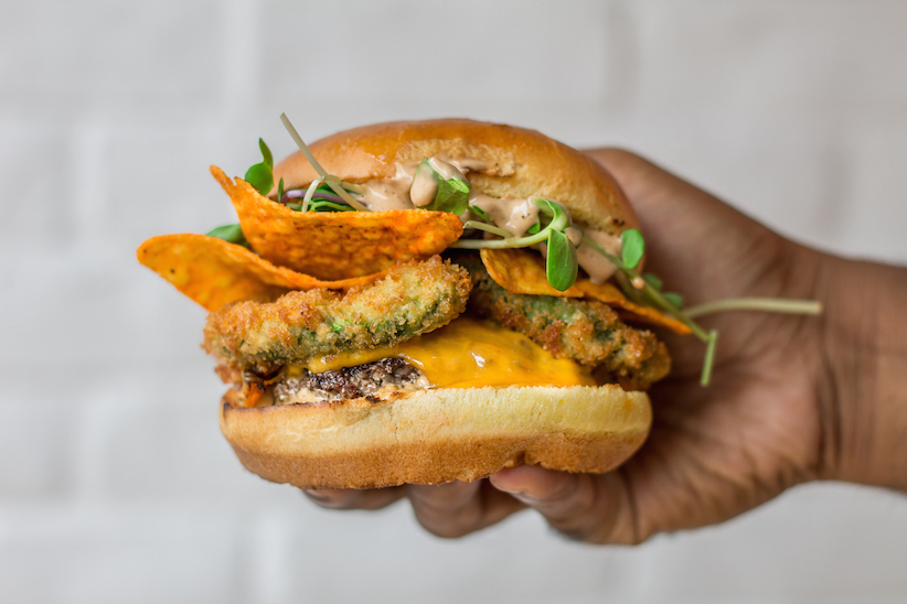 Le Burger Week 2017 - Ottawa - Burgers and Fried Forever - AVOcontrol burger