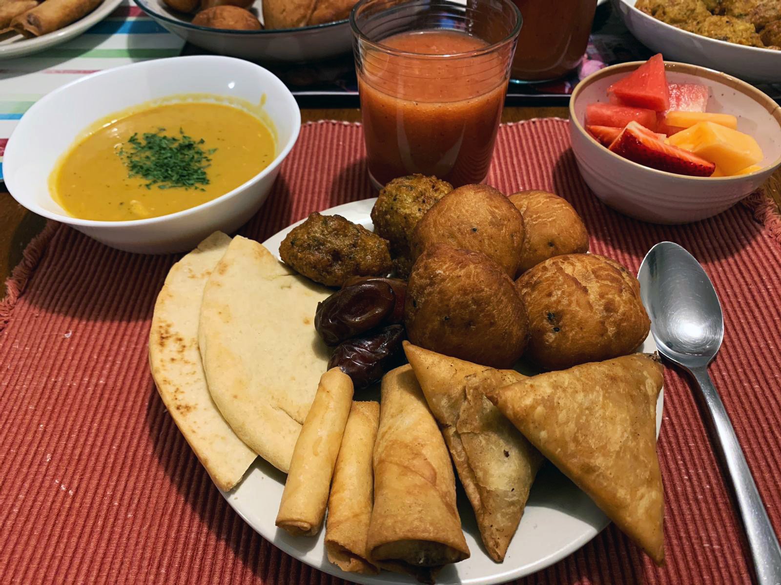 Photo of a Somali iftar meal