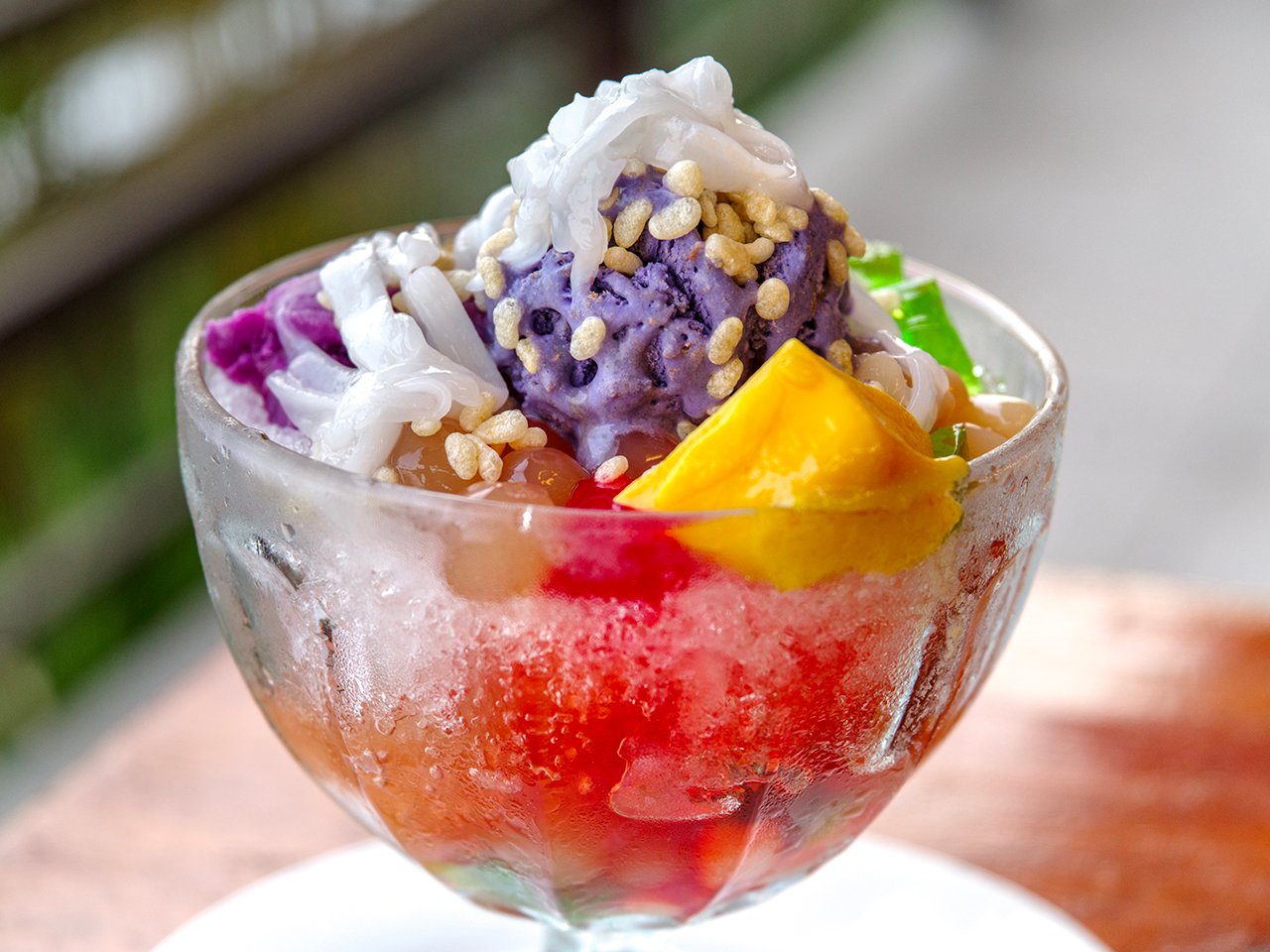 Halo-halo in a glass bowl