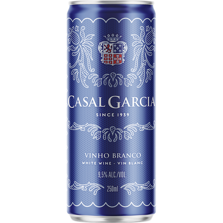 A can of Casal Garcia Vinho Verde