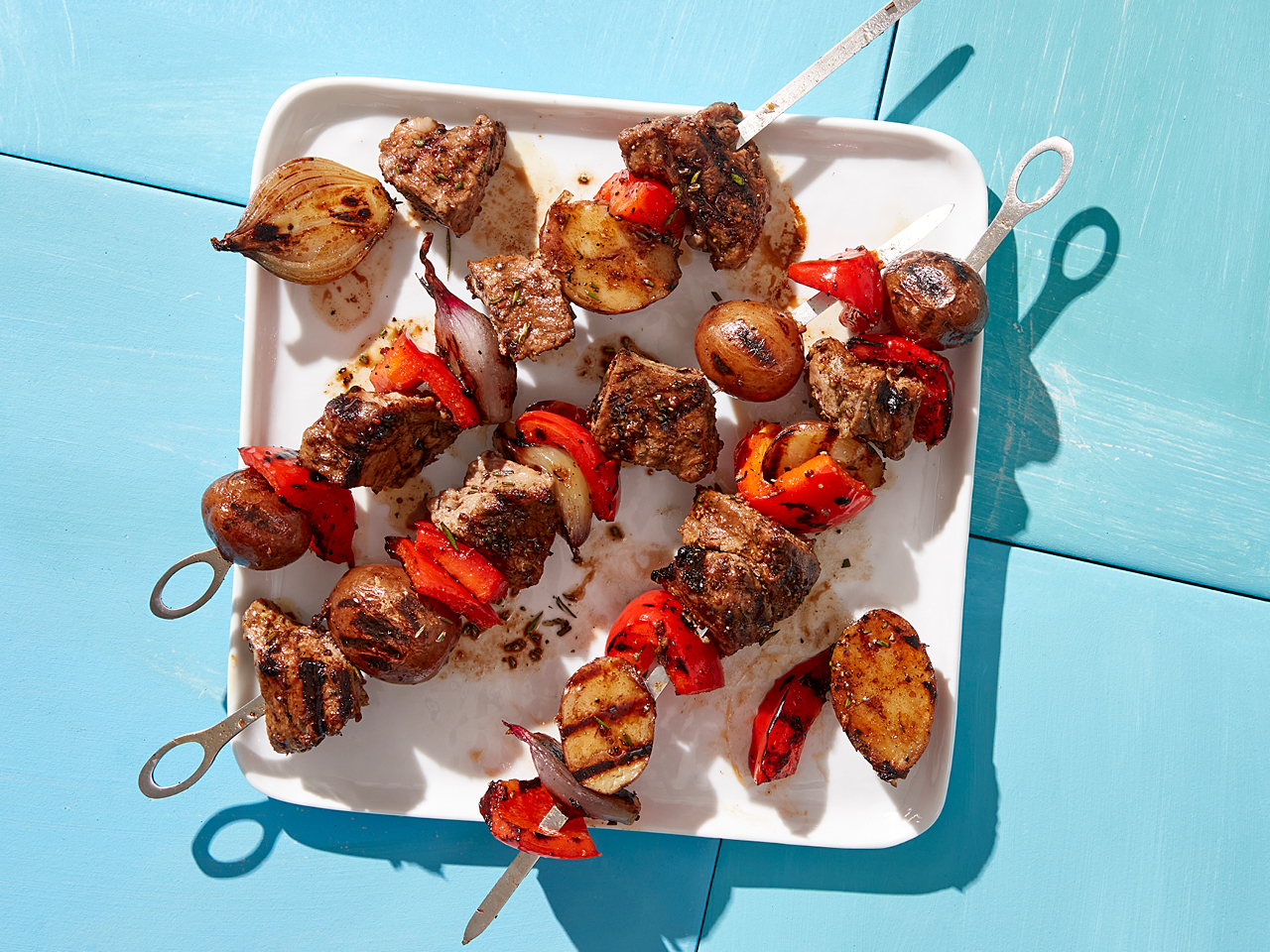 Steakhouse Skewers With Potatoes, Peppers And Shallots